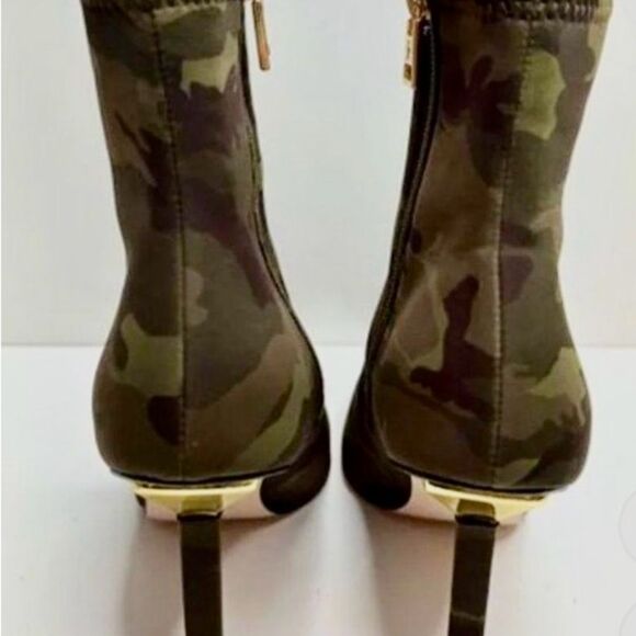 New Good American High Kickstand Bootie Size 6.5 Camo Neoprene Gold Accents - Picture 5 of 7